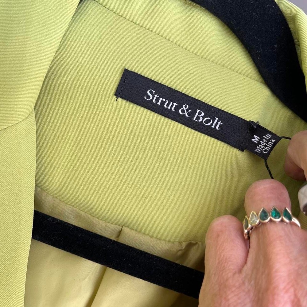 Strut & Bolt Lime Green Chic Career Cropped Blazer Fully Lined NWT - Picture 7 of 7